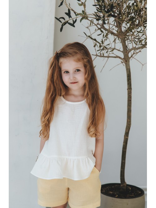 Muślinowa bluzka z falbanką 