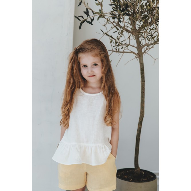 Muślinowa bluzka z falbanką 