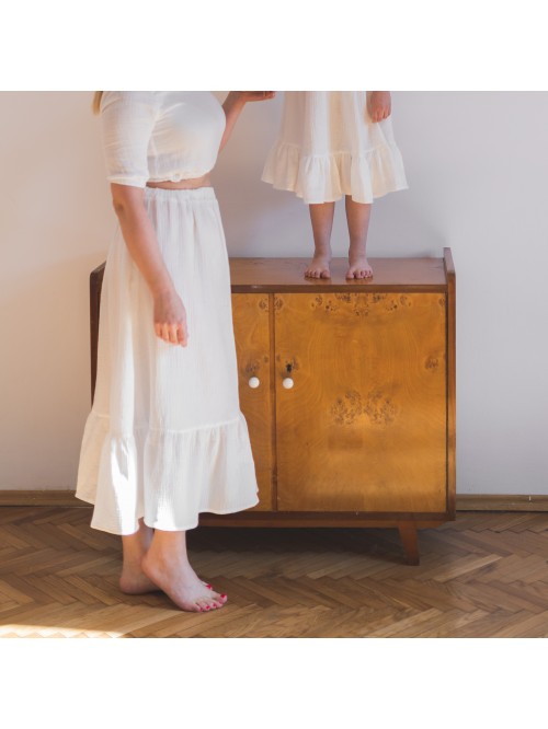 Muślinowa spódnica z falbanką