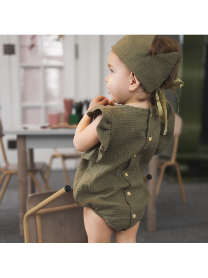 Muślinowe body z falbanką i guzikami