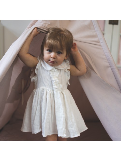 Sukienka z pionową falbanką